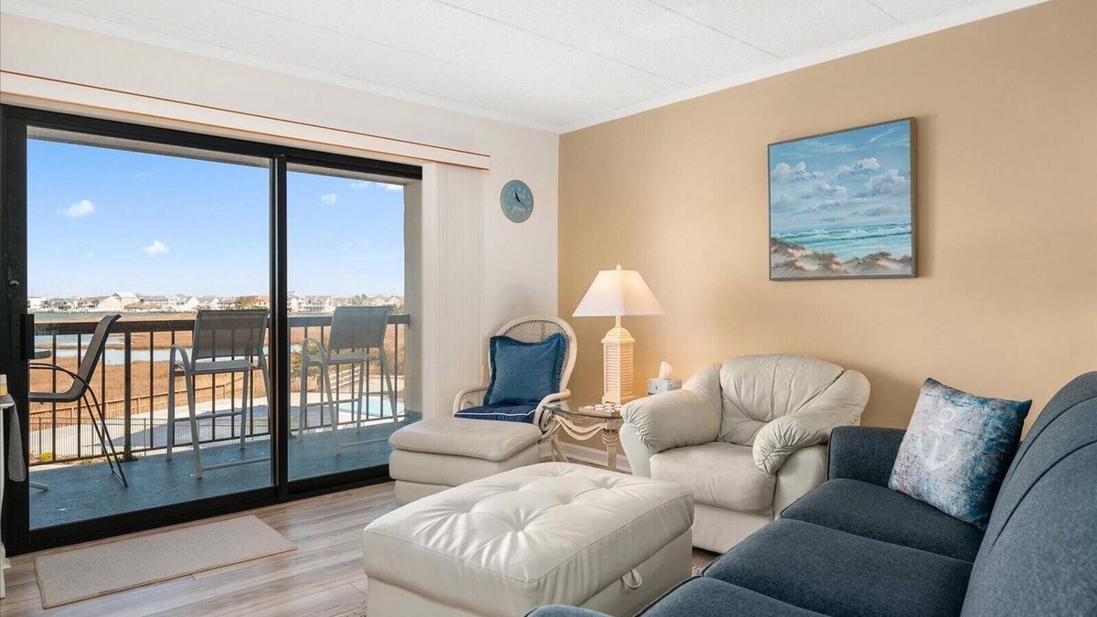 Midtown Ocean City Condo | Family Friendly Bay Princess Condo with Outdoor Pool and Bayfront Balcony!
