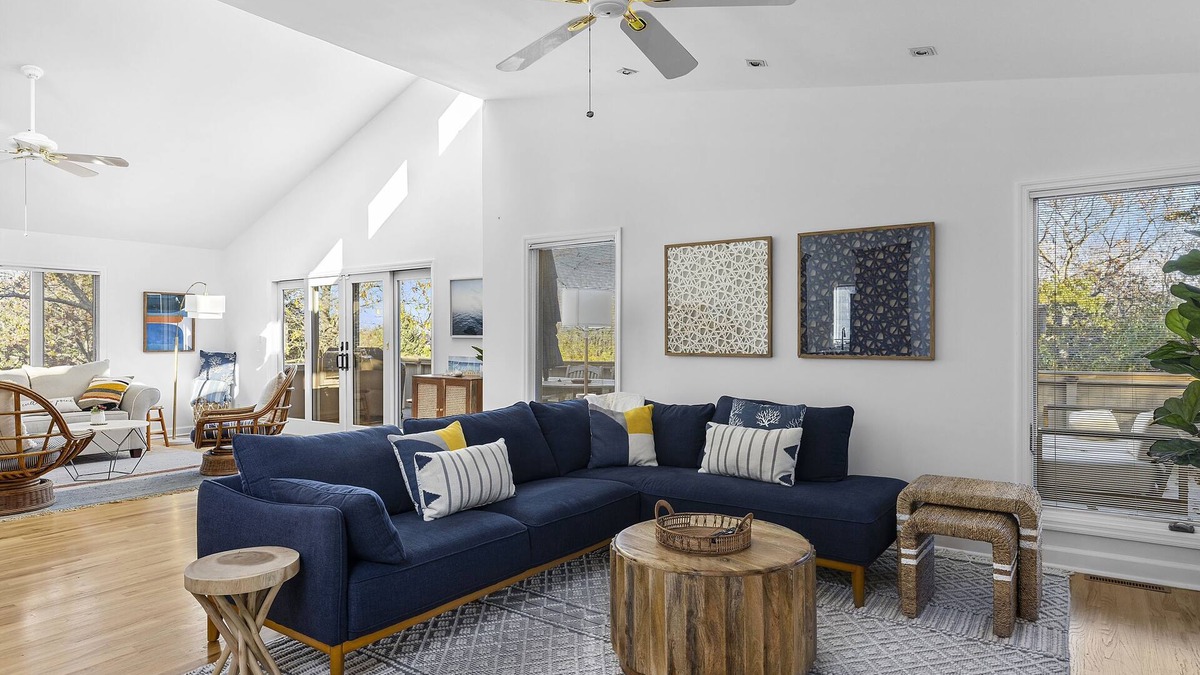 Culloden Shores House | Family Friendly Beach House, Walking distance to Private Beach