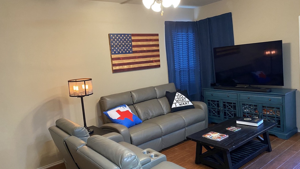 Round Rock House | Family Friendly. Clean. Comfortable. Convenient.