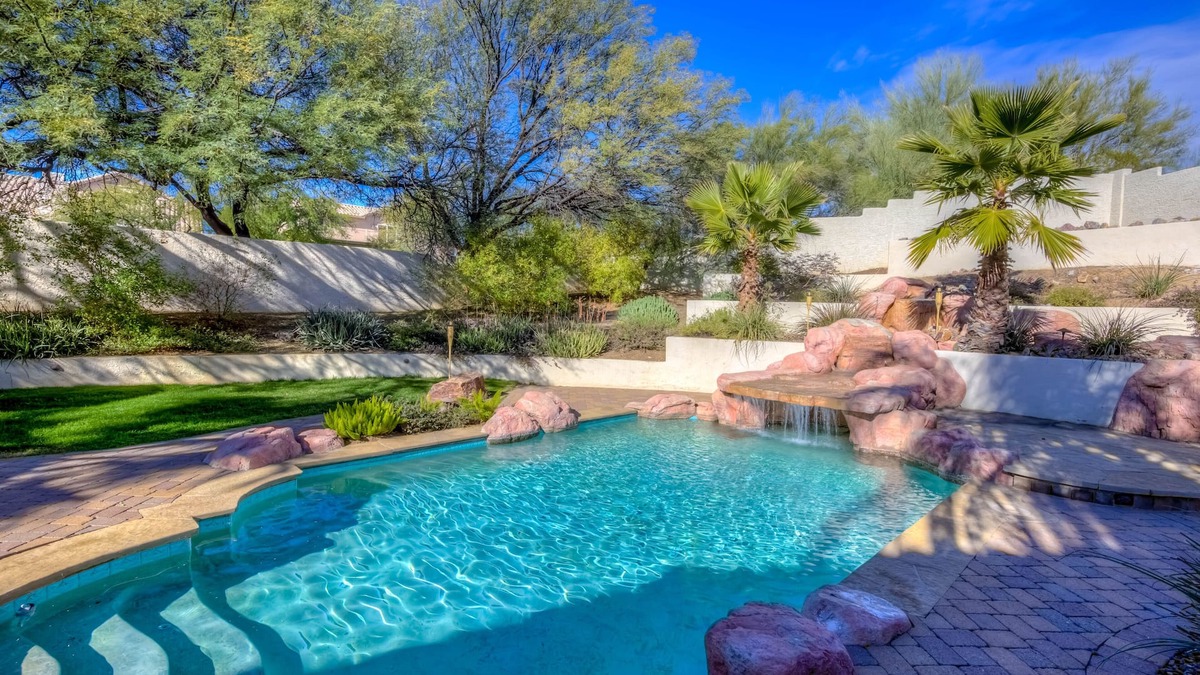 Canada Hills Golf Course House | Family Friendly Desert oasis on golf course with Heated Pool!