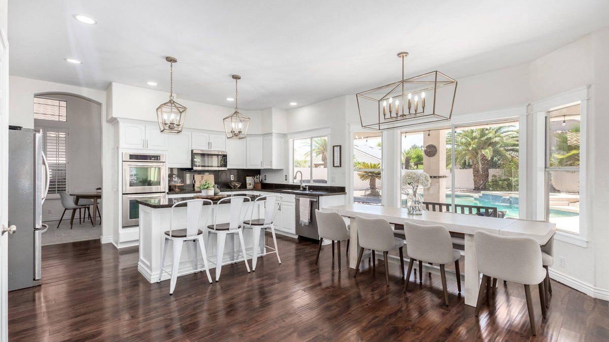 Finley Farms House | Family-Friendly Finley Farms Oasis – Pool, Spa & Space!