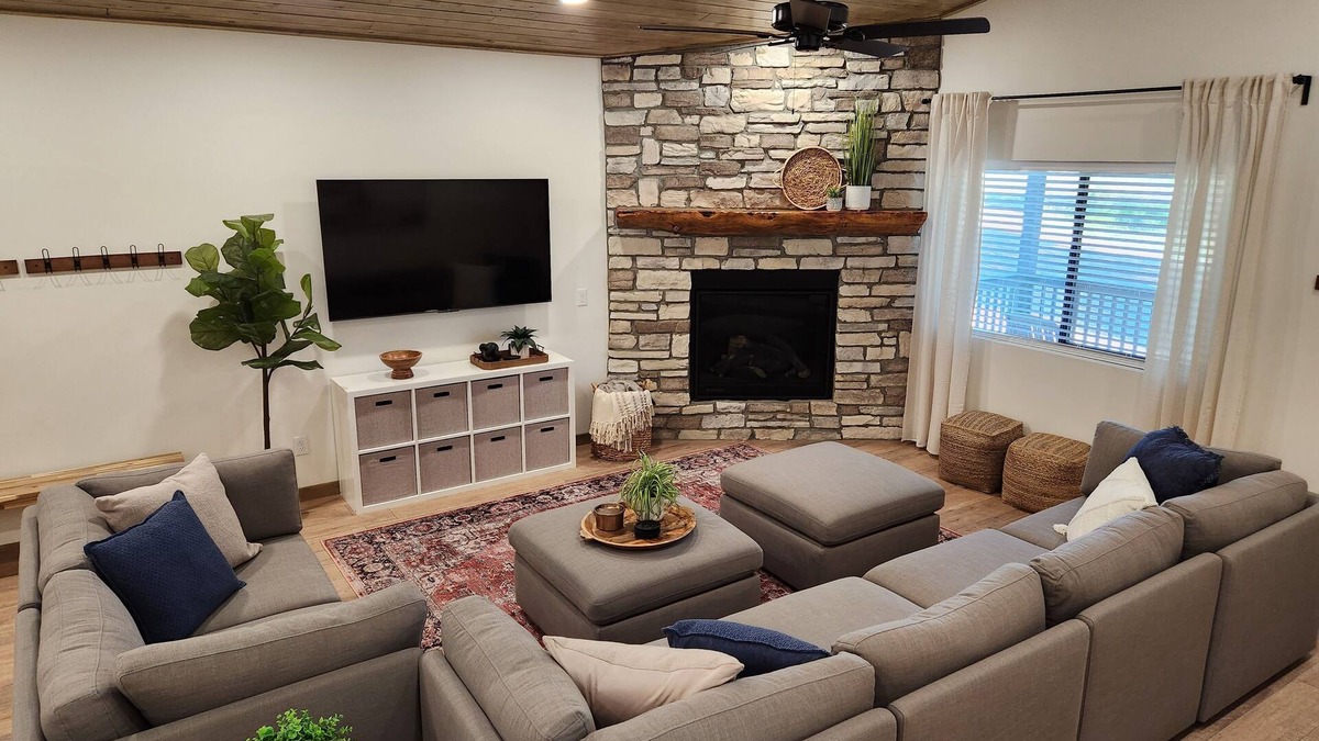 Overgaard House | Family Friendly, Foosball, Sleeps 16, Fire Pit