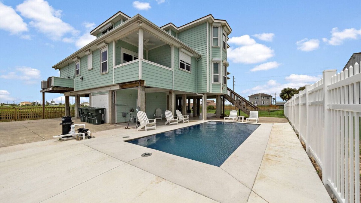 Galveston House | Family-Friendly Getaway, Close to the Beach