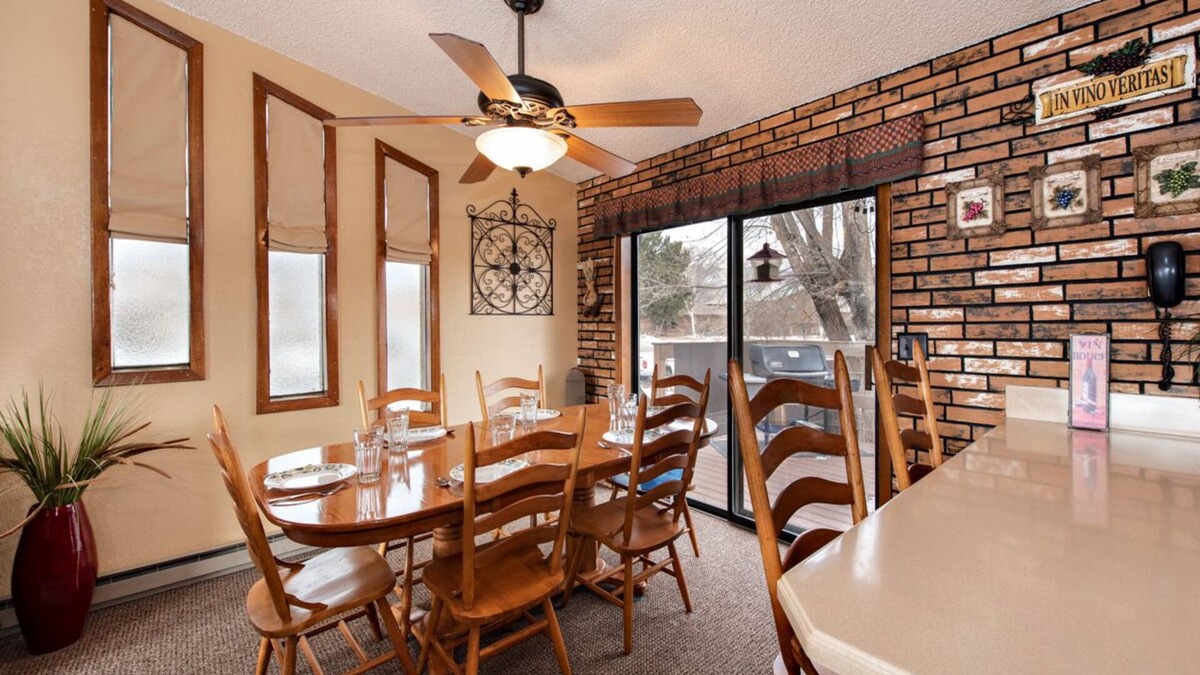 Rifle House | Family friendly home away from home; near Glenwood Caverns, hot springs & skiing