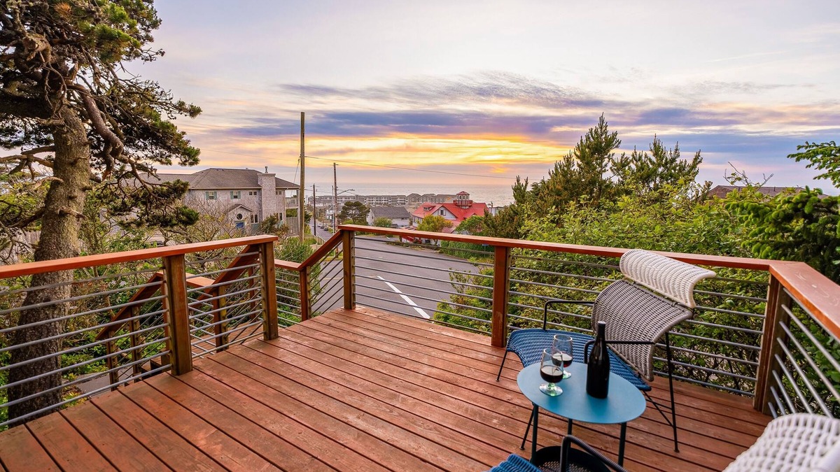 Newport House | Family-friendly home with ocean views, with ping pong, foosball, fireplace, deck