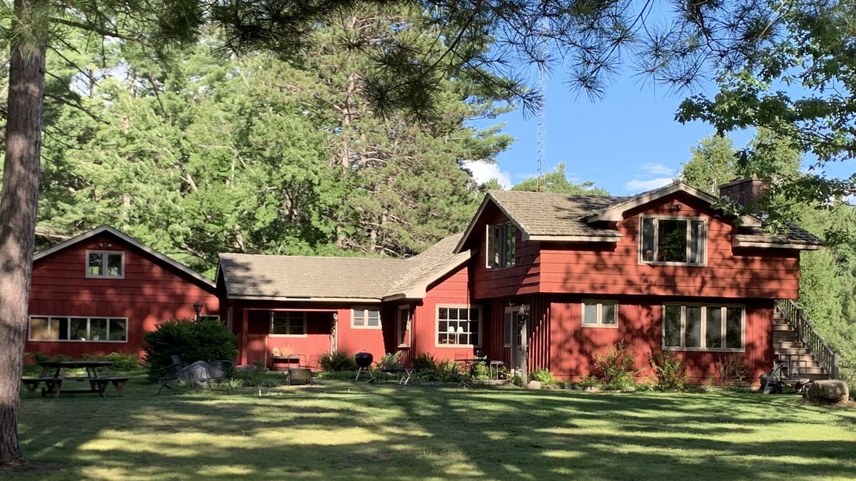 Land O Lakes House | Family friendly lakefront property on large wilderness estate with sandy beach