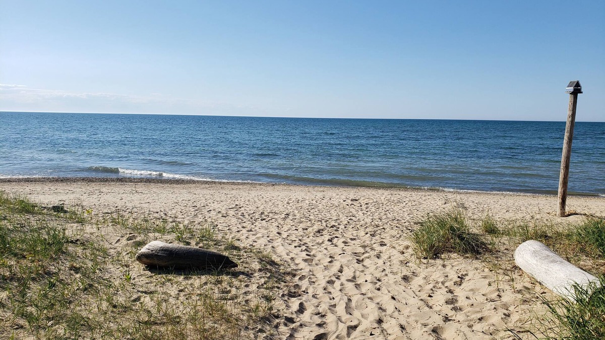 Port Austin House | Family Friendly Lake House with Private Beach and Spectacular Sunset Views