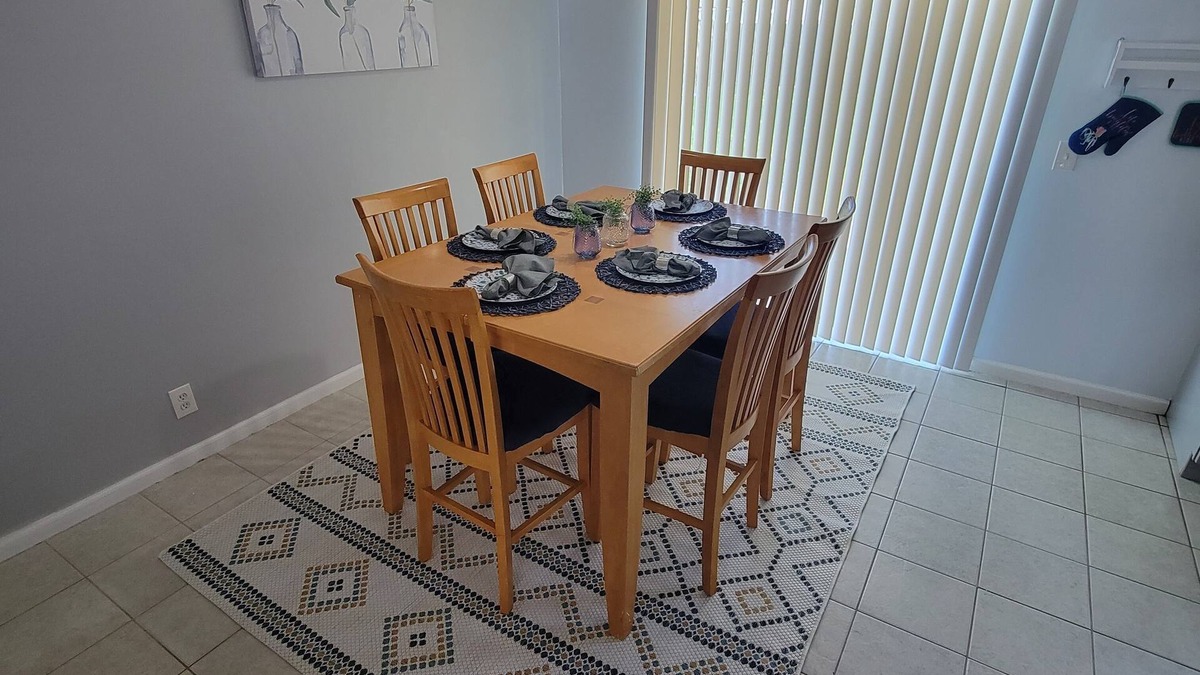 St. Marys House | Family-friendly, Less than 5 minutes from Kings Bay, water park huge backyard.n