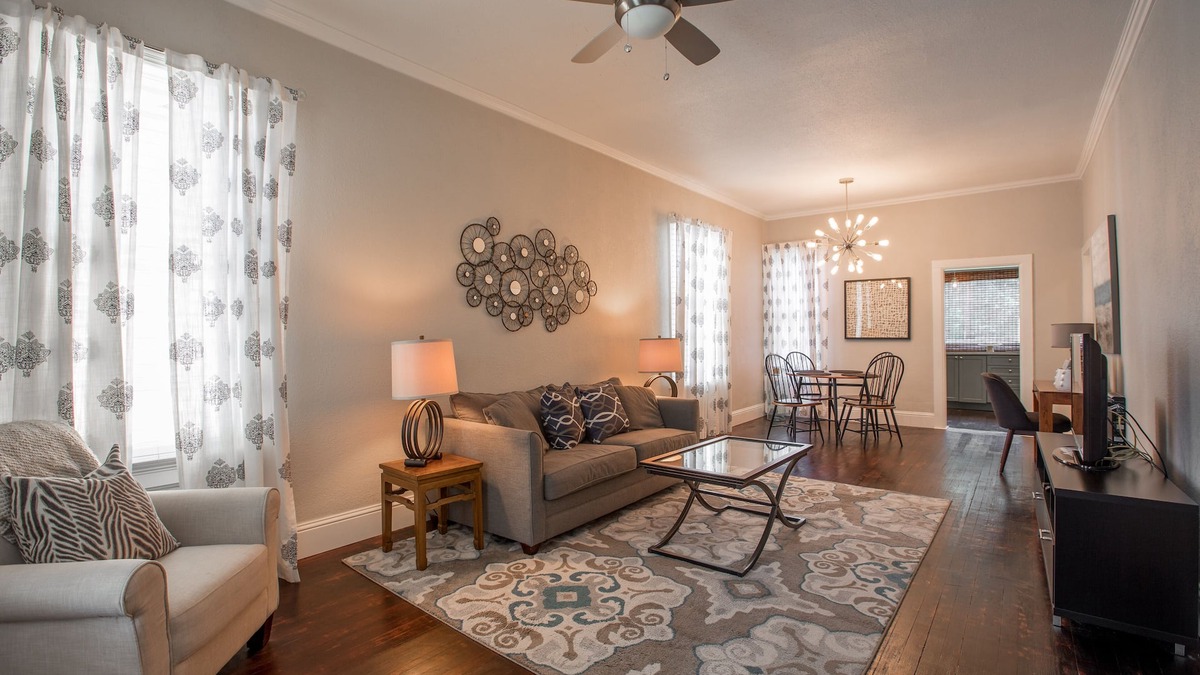 University Park House | Family Friendly Modern Historic Luxury, Minutes to Walk to CSU and Old Town!