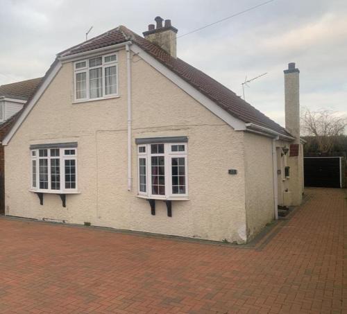 Herne Bay House | Family friendly seaside home
