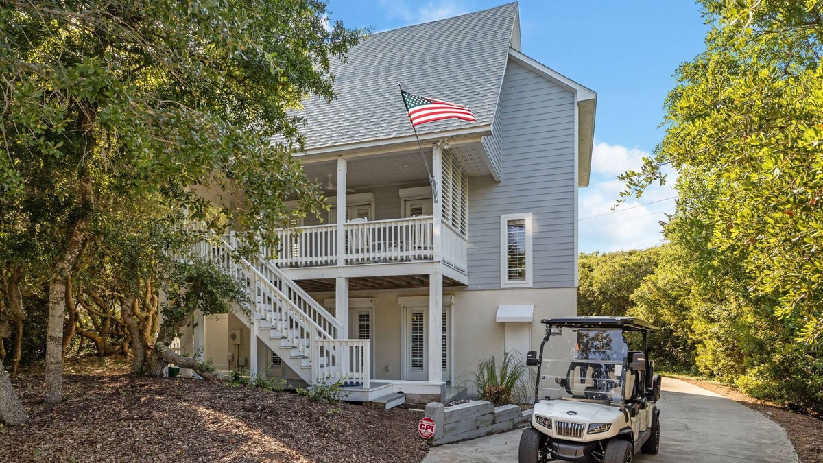 Atlantic Beach House | Family-friendly 4-bedroom house in Atlantic Beach with 3-min. walk to beach