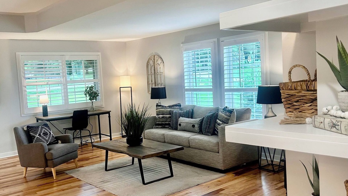 Mount Pleasant House | Family-friendly , charming 4-bedroom home with AC, WiFi and more !