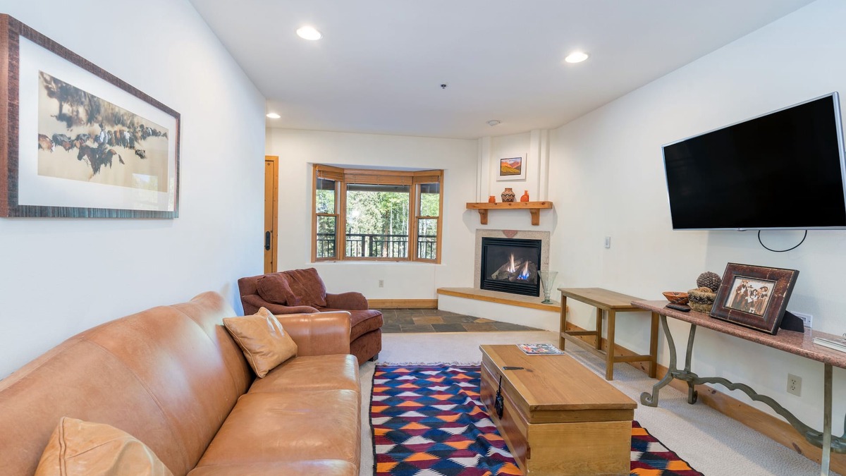 Mountain Village Condo | Family-Friendly 2-Bedroom Condo Tucked in the Woods