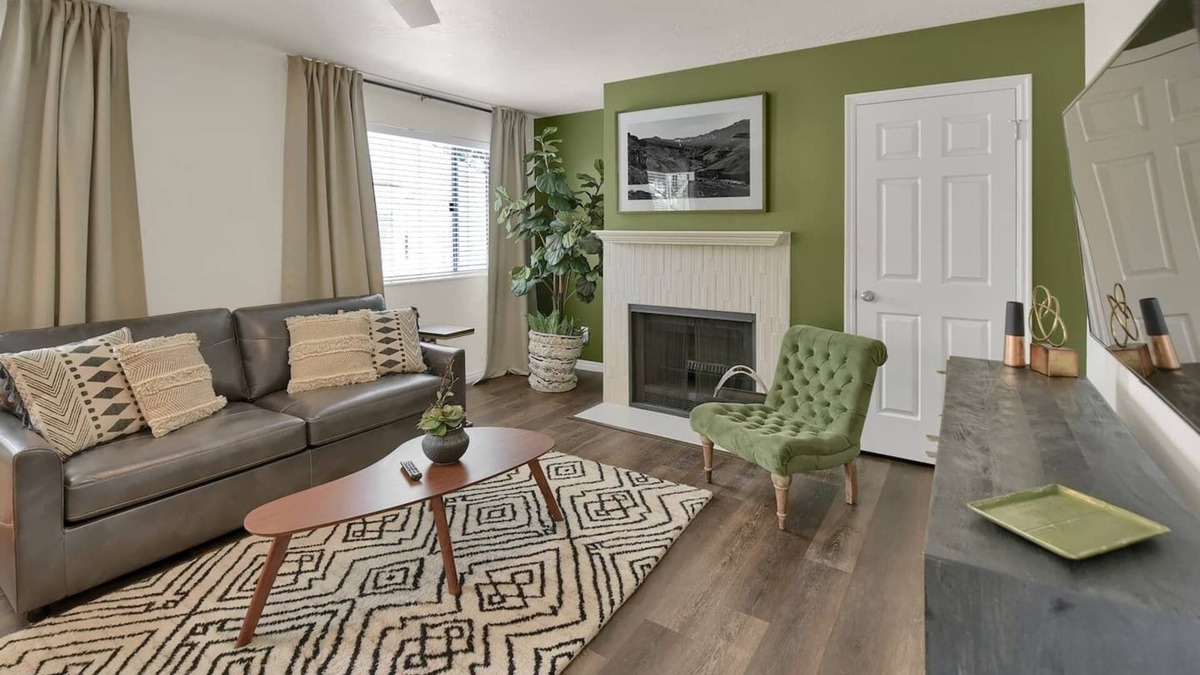Canyon Rim House | Family Friendly | Washer+Dryer | PlayStation Pro | Large Yard | Fast Wifi