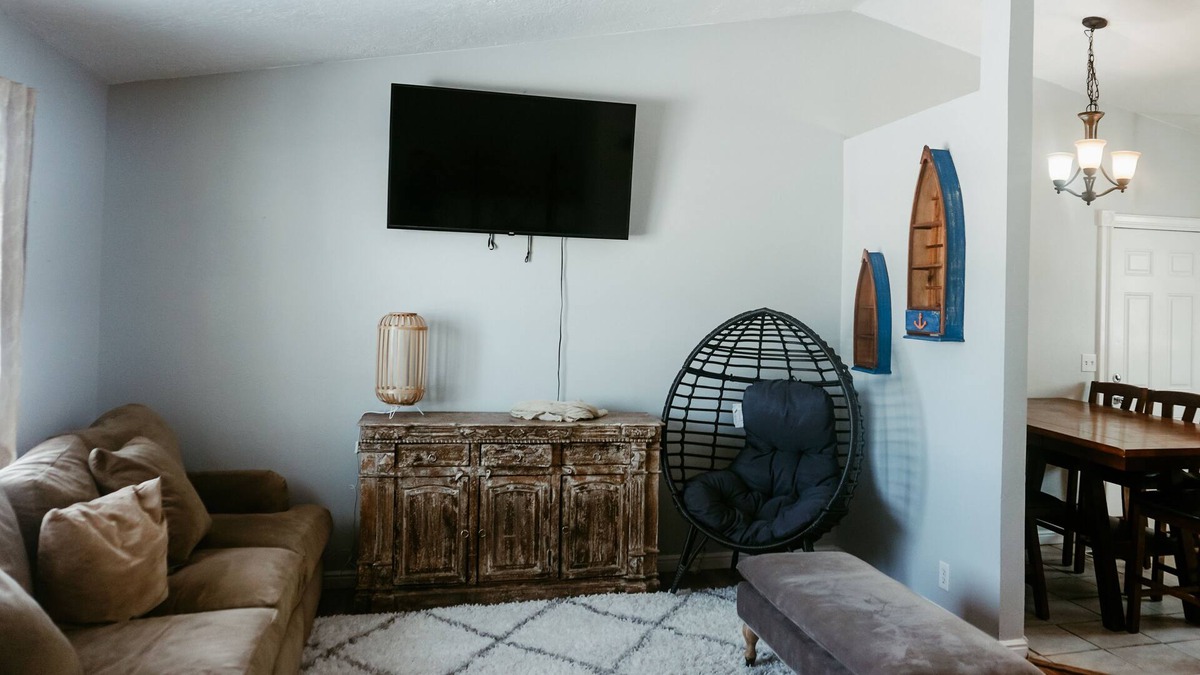 Tooele House | Family Fun House in Tooele