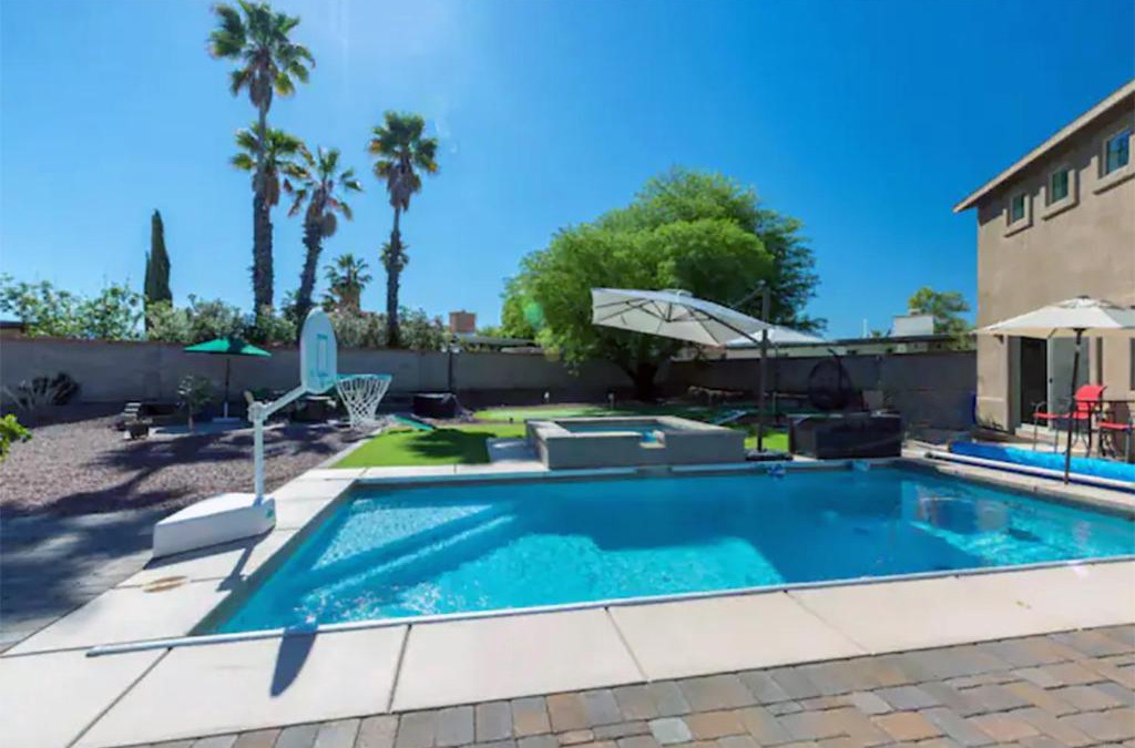 Tucson House | Family Fun Vacation, Heated Pool, Gameroom, Sauna