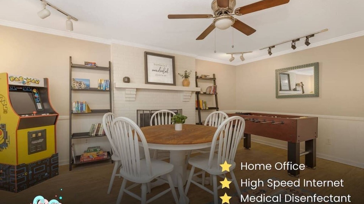 Charlotte House | Family Game House with Arcade Cabinet and Foosball