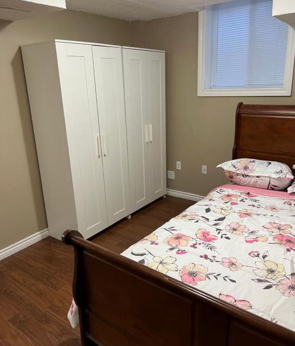 Bowmanville Apartment | Family Getaway