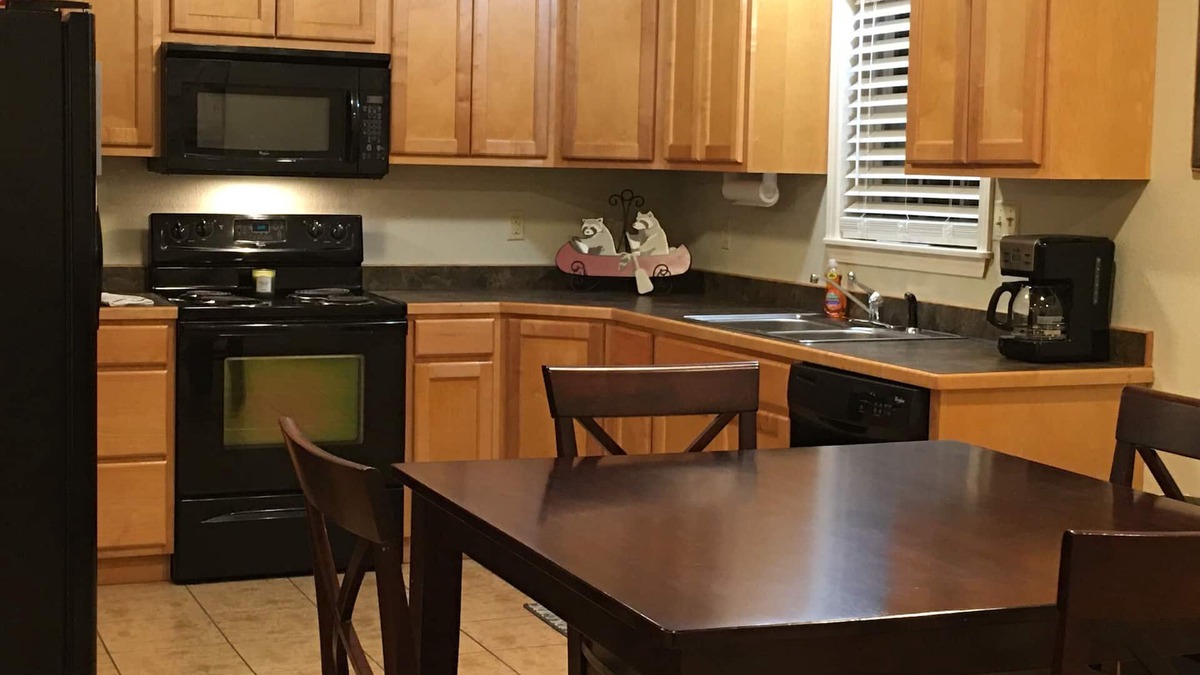 Mountain View House | FAMILY GUEST HOUSE-SPLIT BEDROOMS
