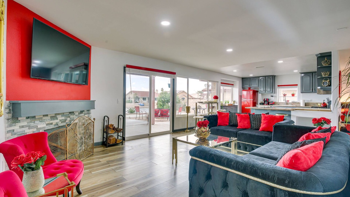 Silver Lakes Country Club House | Family Helendale Home - Private Dock & Fire Pit!
