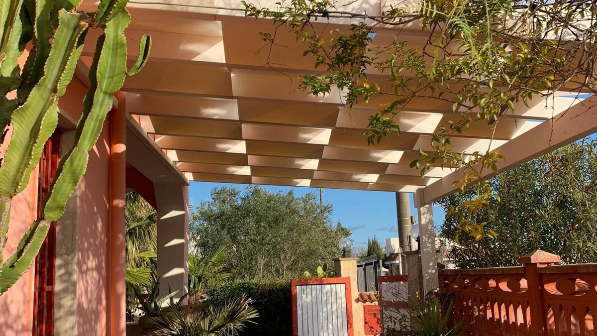 San Pietro in Bevagna House | Family holiday home. Near the beach 600 meters. Free permanent unlimited. Internet.