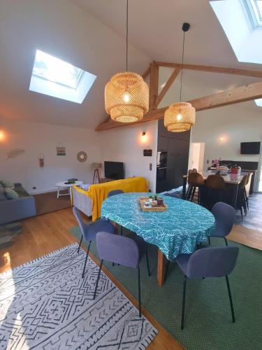 Tharon-Plage Apartment | Family home 3 bedrooms - sea 300 m - WiFi -