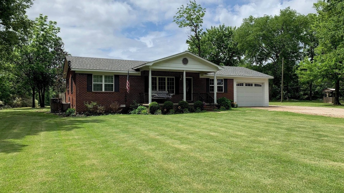 Morris Chapel House | Family home about a mile from Shiloh Park. Pet friendly with a fenced-in yard!
