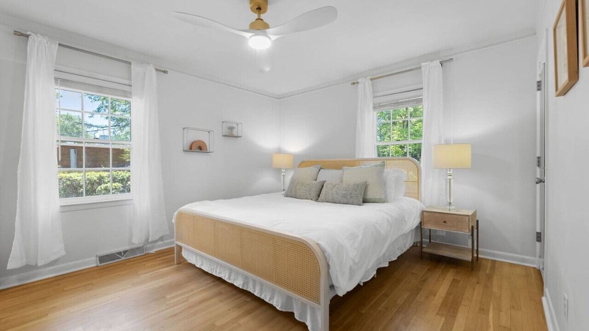 Hanahan House | Family Home and Private Backyard