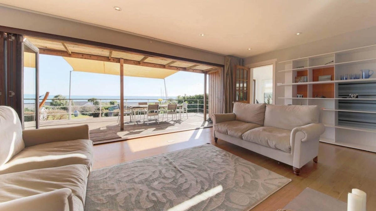 Praa Sands House | Family Home by The Sea