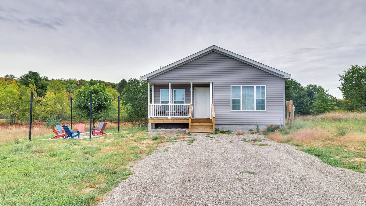 Rapid City Cottage | Family Home in Rapid City ~ 4 Mi to Torch Lake!