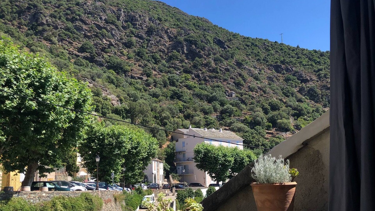 Nonza House | Family home in the heart of the village of Nonza