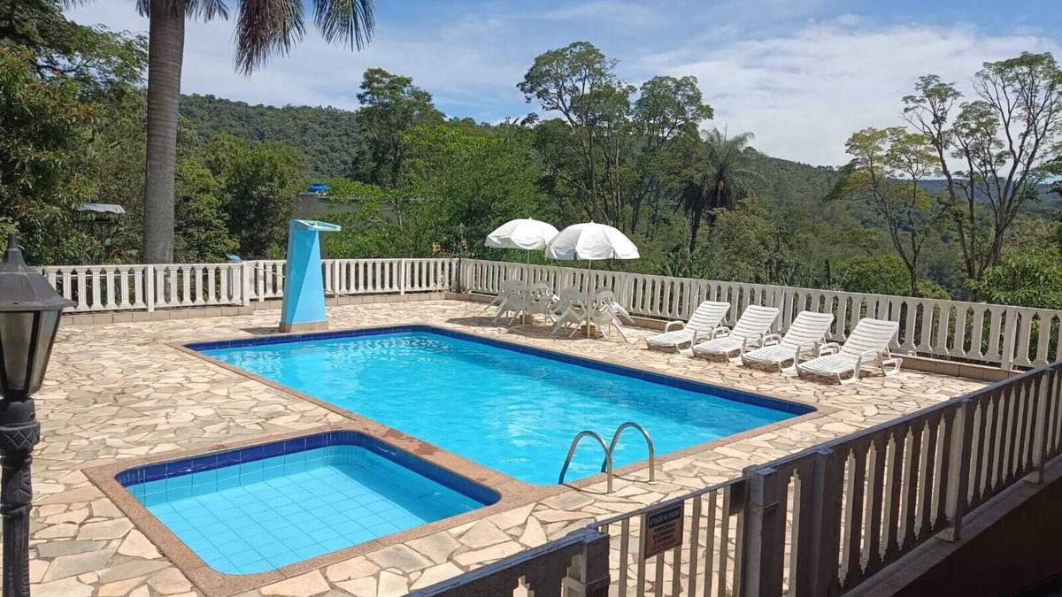 Mairipora Cottage | Family home, security and comfort in the midst of nature.