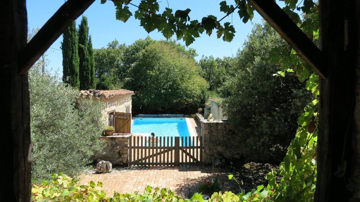 Esclauzels House | Family home with large swimming pool in Natural Park.