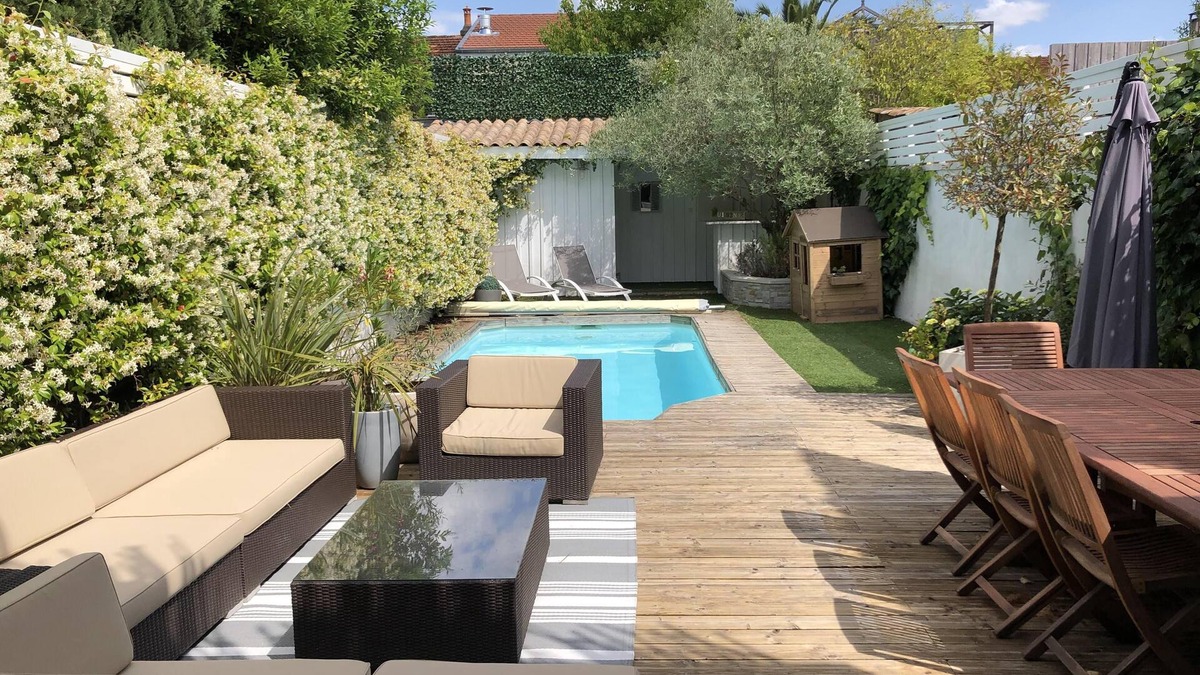 Cauderan House | Family home with private heated pool and fireplace sleeps 9 5 bedrooms