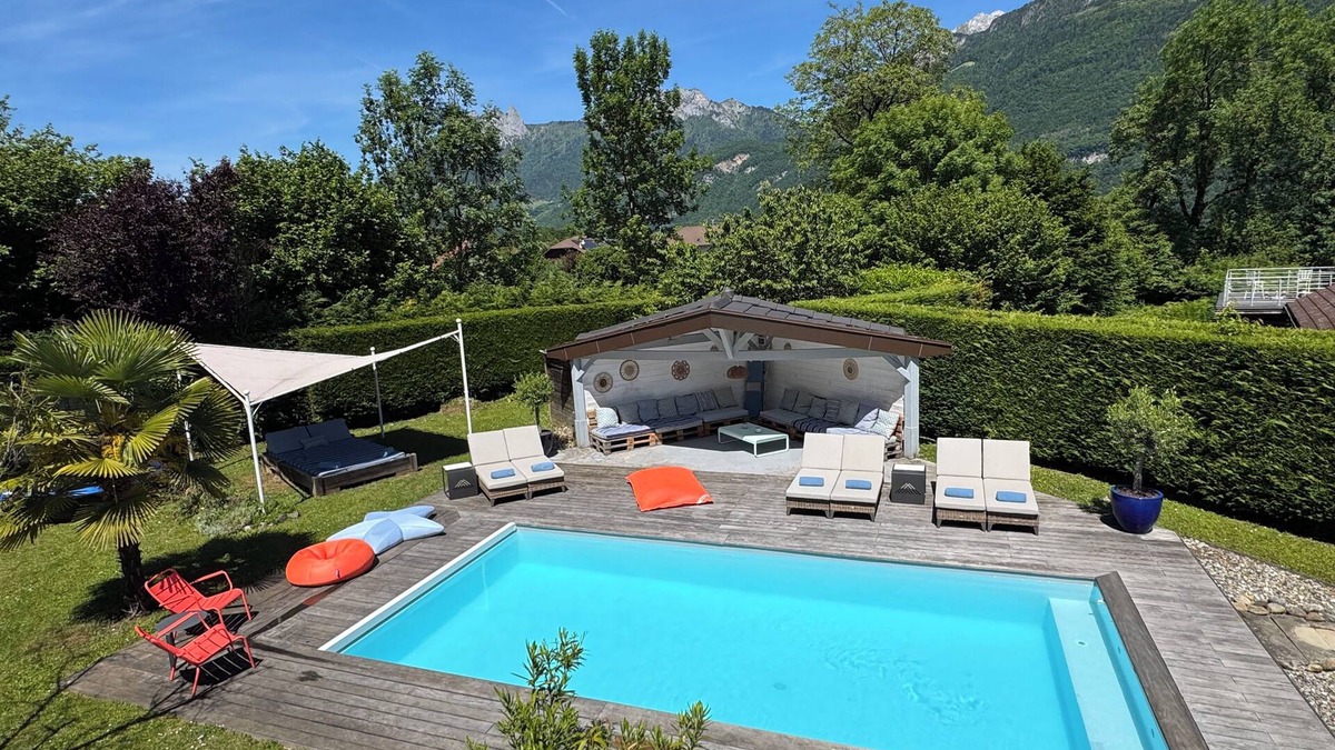 Chaparon Villa | Family House Doussard (Lake Annecy) with swimming pool
