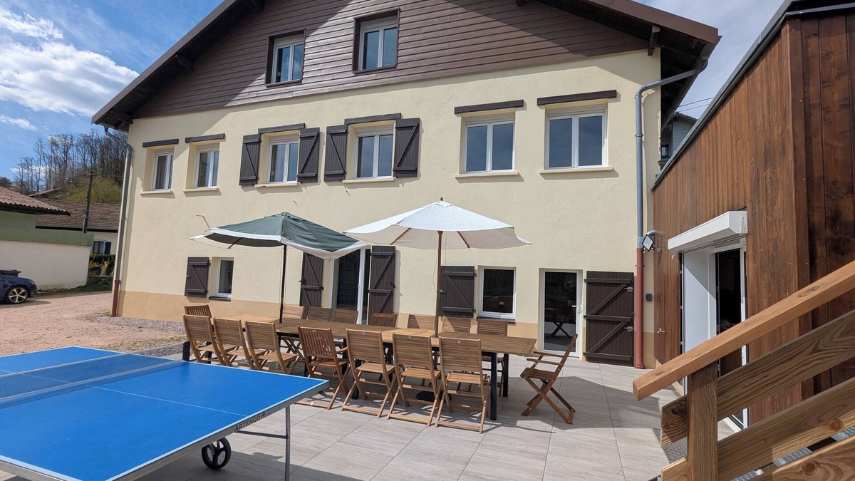 Travexin House | Family house for 15 people - 8 rooms - panoramic view