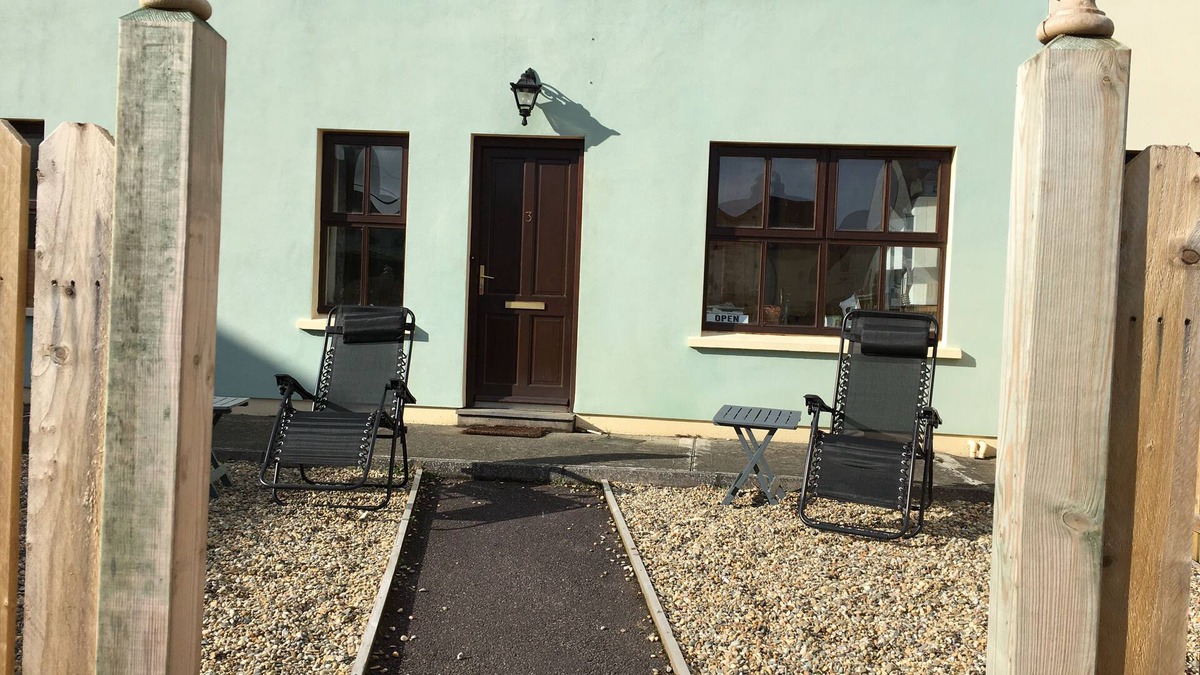 Castletownsend House | Family house in the centre of the picturesque village of Castletownshend