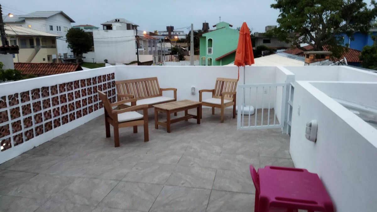 Santinho House | Family house on santinho beach