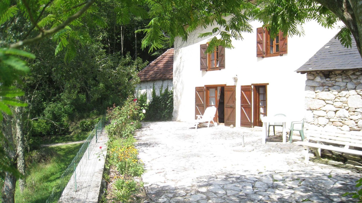 Seix House | Family house surrounded by nature, facing Mont Valier