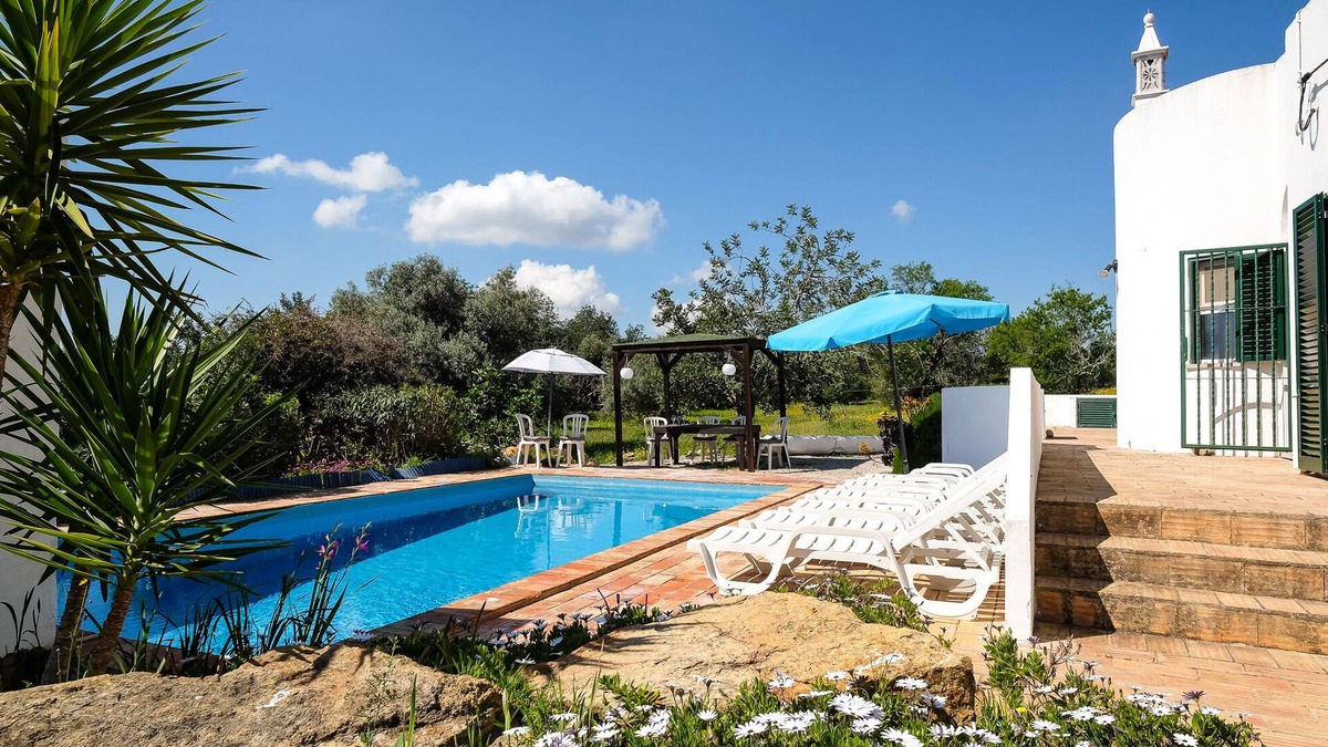 Santo Estevao Villa | Family house with private pool in countryside.