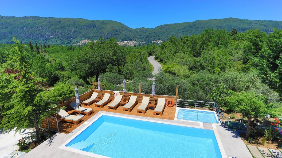 Ano Korakiana Apartment | Family Modern House, Wi-Fi, BBQ, Quiet, sleeps 6