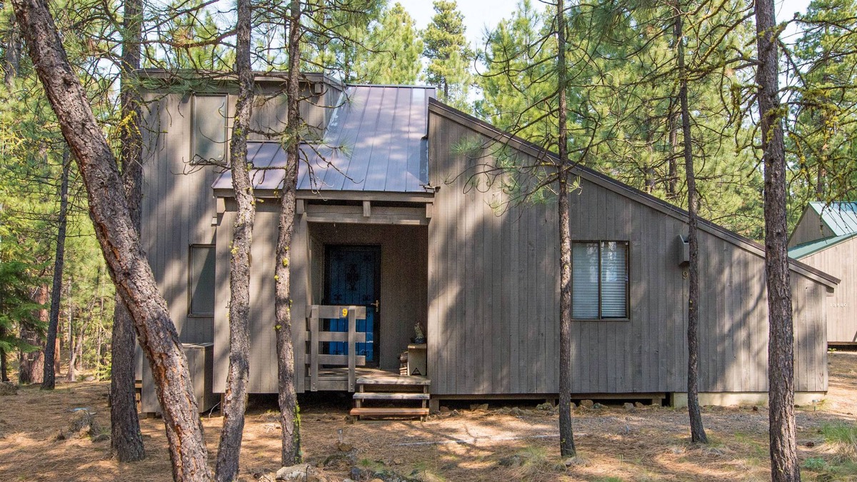 Black Butte Ranch Cabin | Family-oriented cottage on Black Butte Ranch