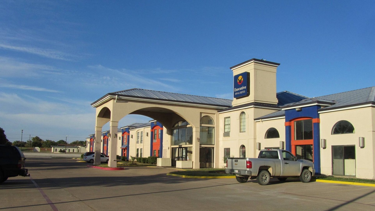 Wichita Falls Hotel | Family owned independent hotel