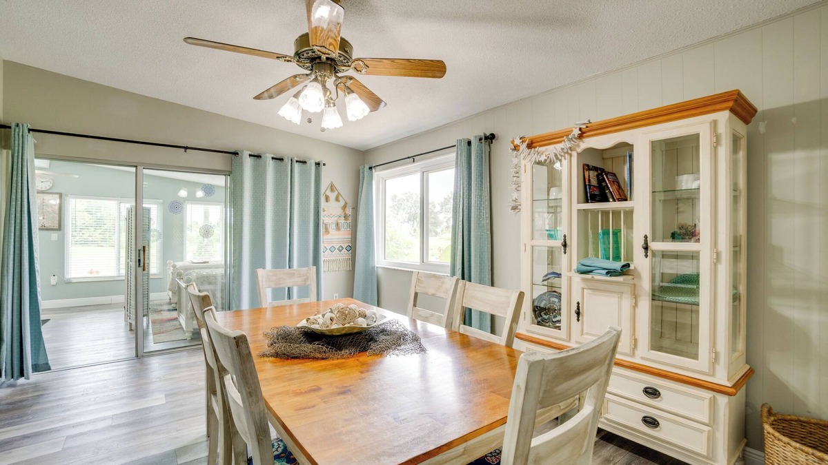 Port Charlotte - Charlotte Harbor Cottage | Family Retreat w/Heated Pool in Port Charlotte!