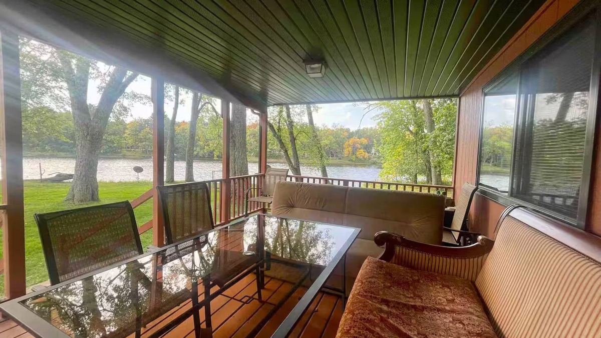 Ingalls House | Family Riverfront Home