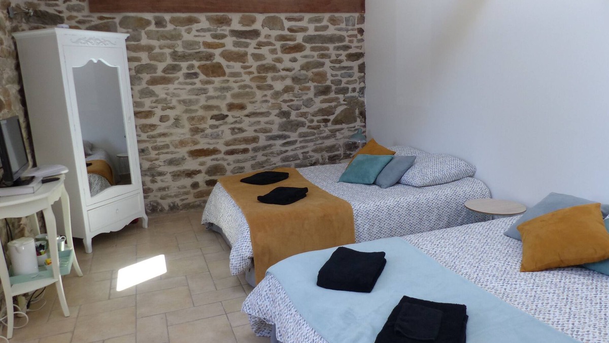 Plouer-sur-Rance House | Family room, 2 mins from the beach