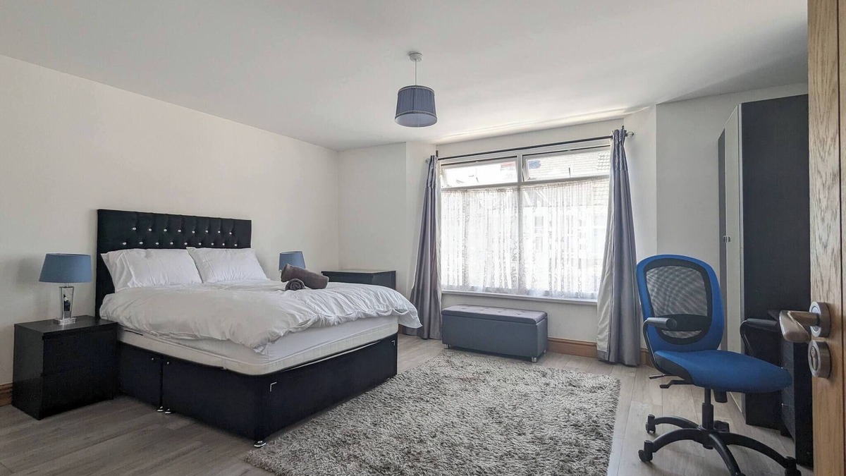 Cathays House | Family-sized comfort - Walk to Lake & City Centre