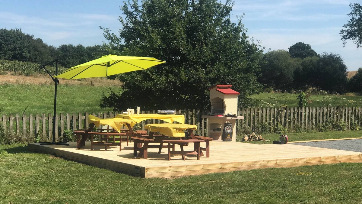 Desertines House | Family sized Holiday Home | 5 beds | Heated Pool | Gym | Games room | No pets