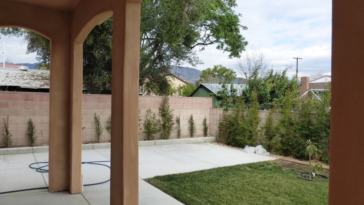 Azusa House | Family-sized Townhouse NEW, NEW, NEW!