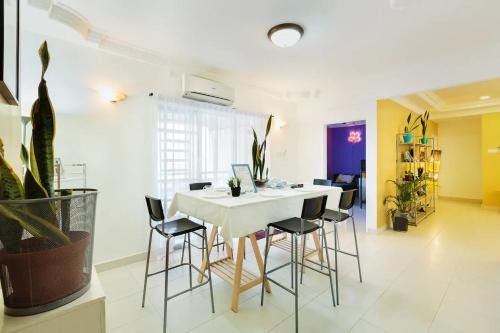 Taman Desa Tebrau Apartment | Family Suite@DESA TEBRAU *IKEA *AEON *TESCO *HERO